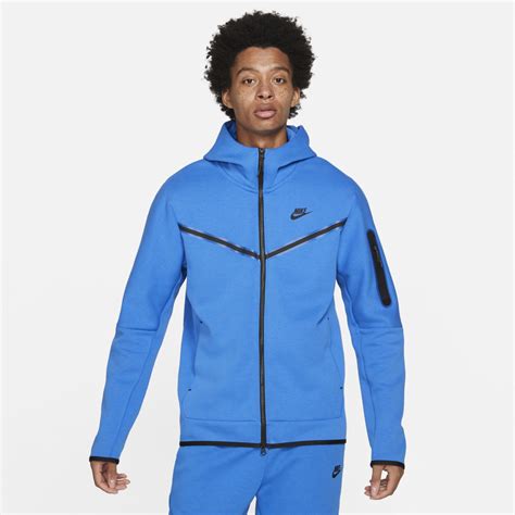 nike tech fleece clearance.